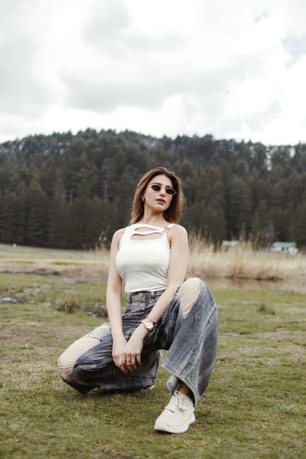 Cut-out Shoulder Strap Tank Top [13604]